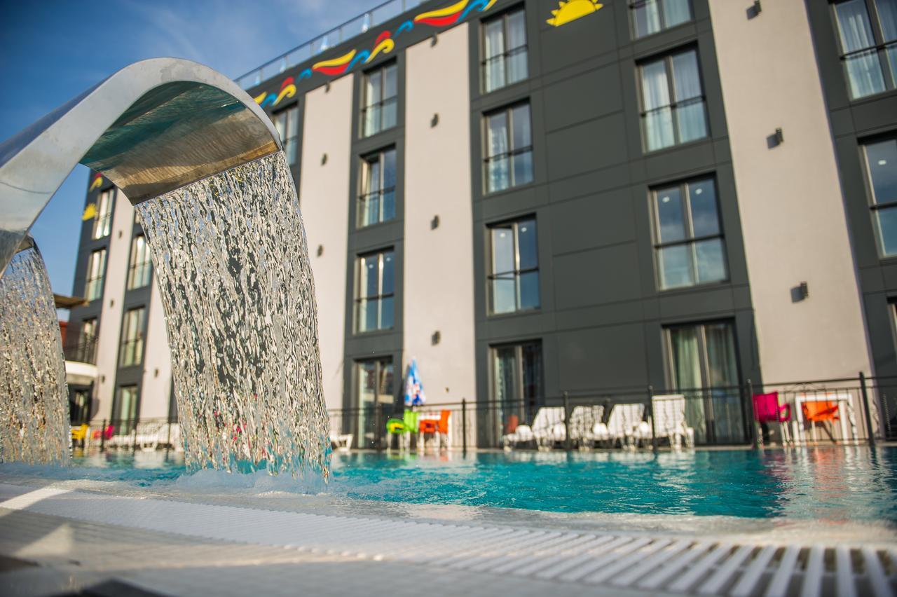 Garni Hotel Hollywoodland Wellness & Aquapark Βελιγράδι Εξωτερικό φωτογραφία