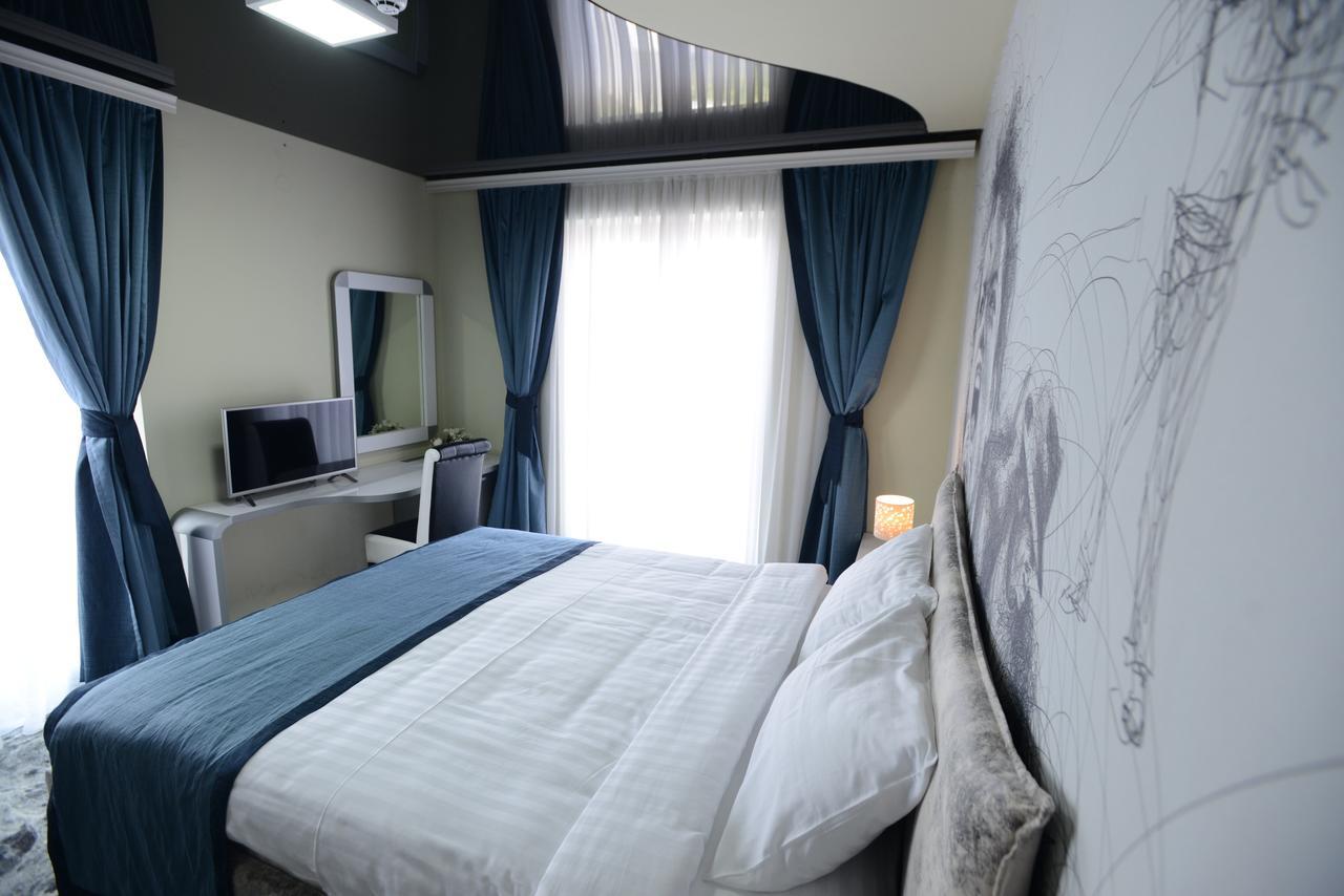 Garni Hotel Hollywoodland Wellness & Aquapark Βελιγράδι Εξωτερικό φωτογραφία