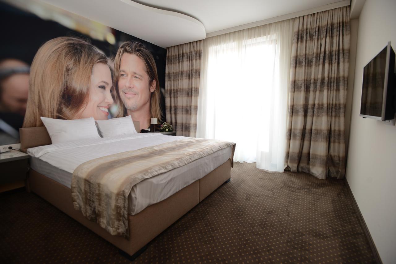 Garni Hotel Hollywoodland Wellness & Aquapark Βελιγράδι Εξωτερικό φωτογραφία