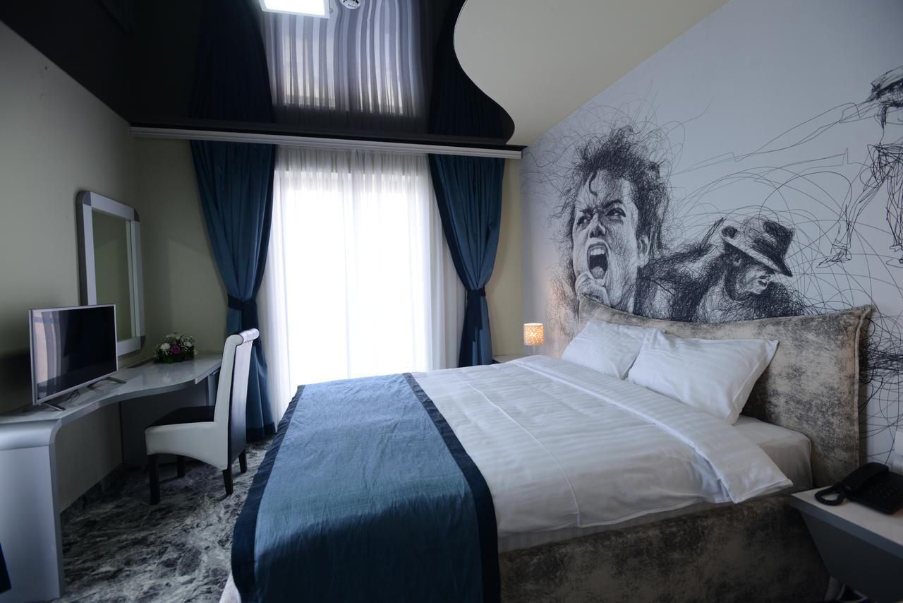 Garni Hotel Hollywoodland Wellness & Aquapark Βελιγράδι Εξωτερικό φωτογραφία