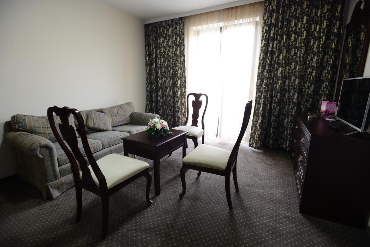 Garni Hotel Hollywoodland Wellness & Aquapark Βελιγράδι Εξωτερικό φωτογραφία