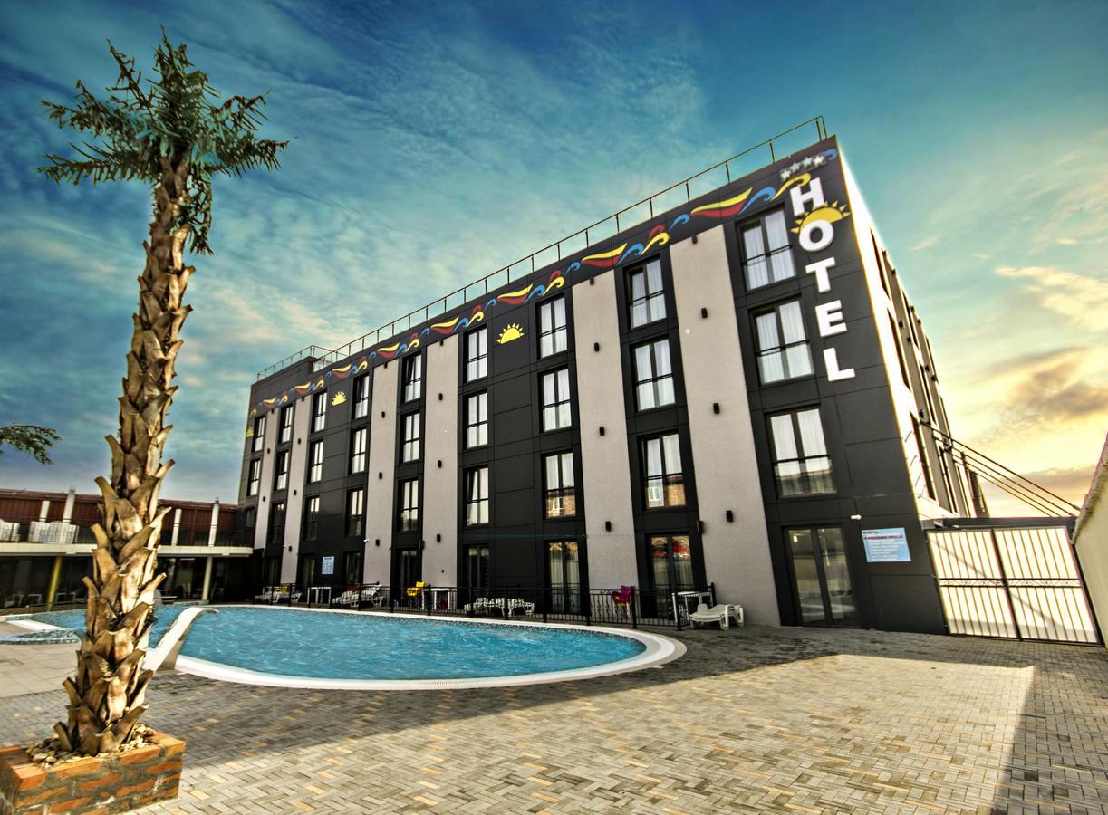 Garni Hotel Hollywoodland Wellness & Aquapark Βελιγράδι Εξωτερικό φωτογραφία