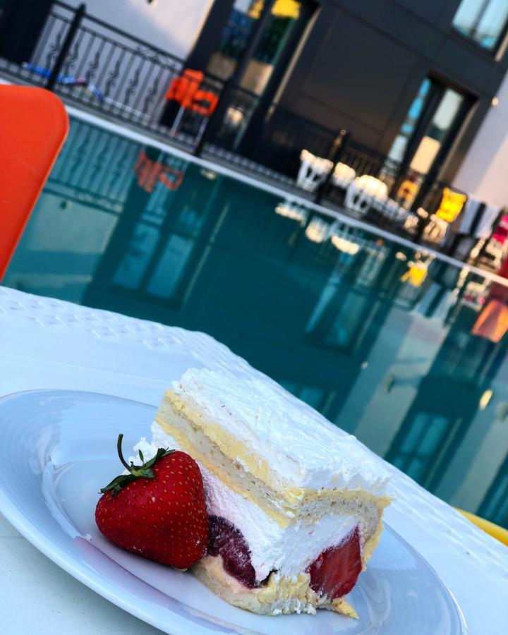 Garni Hotel Hollywoodland Wellness & Aquapark Βελιγράδι Εξωτερικό φωτογραφία